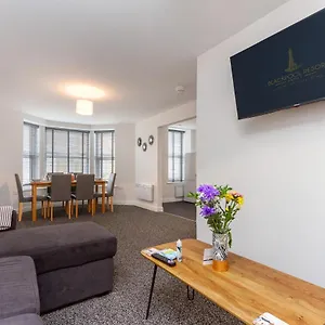 https://kings-court-modern-aparthotel-town-centre-part-of-the.hotelsin-chester.com